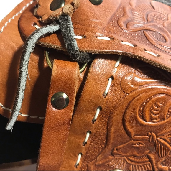 Vintage Rare Tan Stamped Hand Tooled Embossed Leather Saddle Top Shoulder Bag - Picture 11 of 16